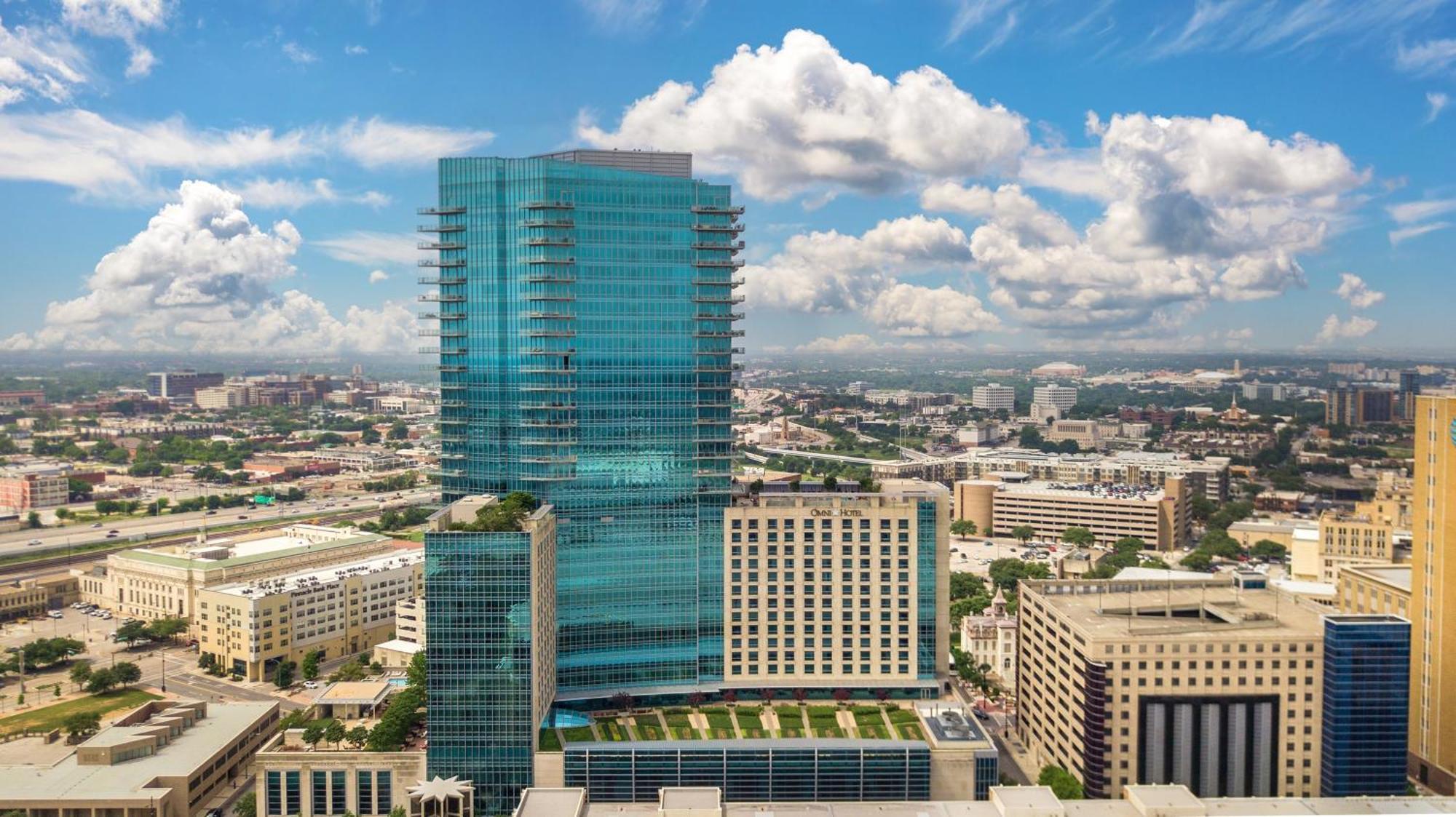Omni Hotel 4*